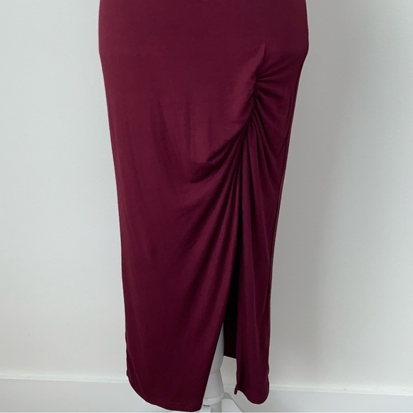 Lulus Everything To Me Event Dress NEW Womens Small Burgundy Ruched Slit Midi - Picture 7 of 14